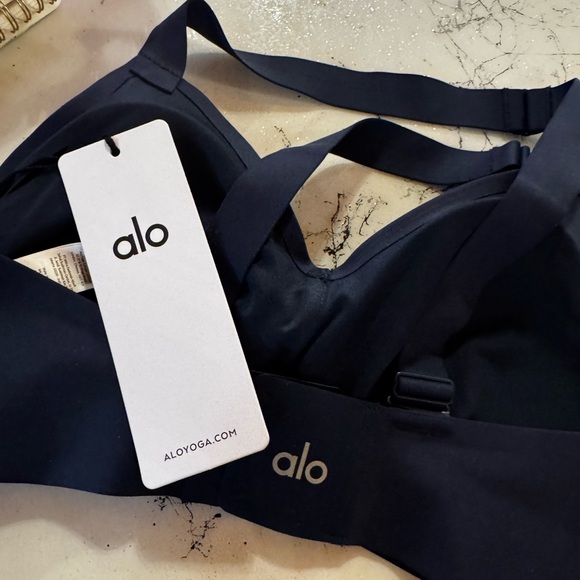 New nwt ALO airlift strength bra navy blue size medium - Picture 8 of 15